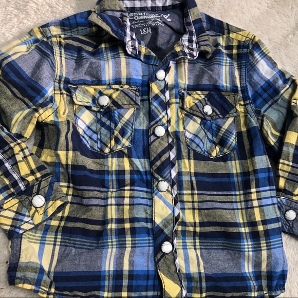 Genuine Kids Oshkosh boy plaid button down - Picture 2 of 4